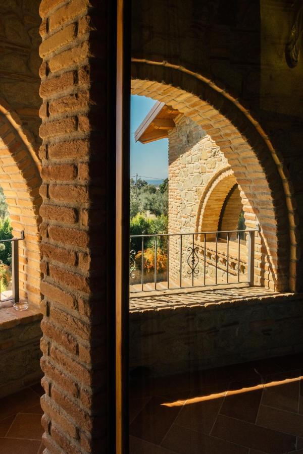 Tenuta Un Posto Al Sole Luxury B&B Rossano Stazione Exterior foto