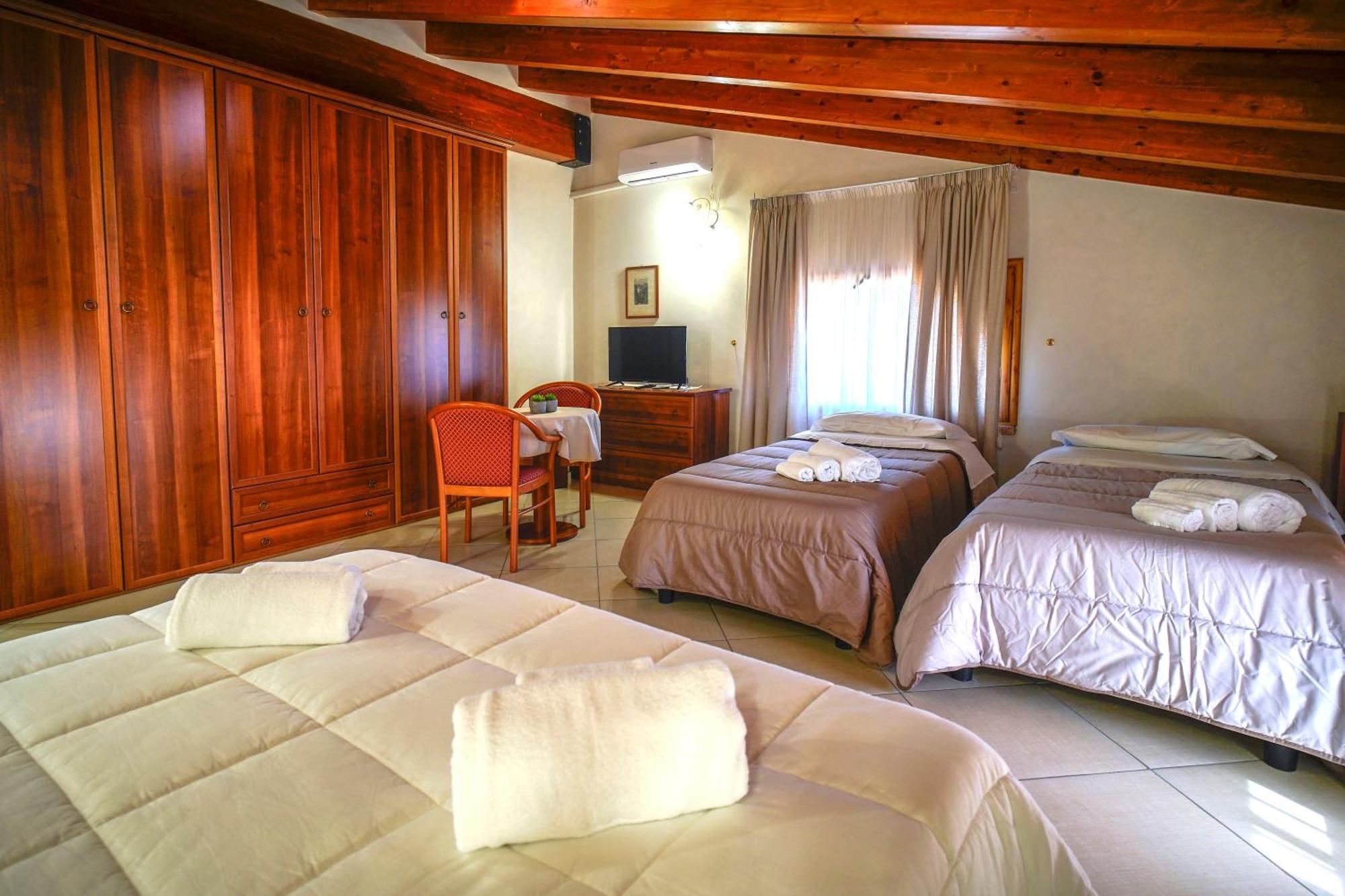 Tenuta Un Posto Al Sole Luxury B&B Rossano Stazione Exterior foto